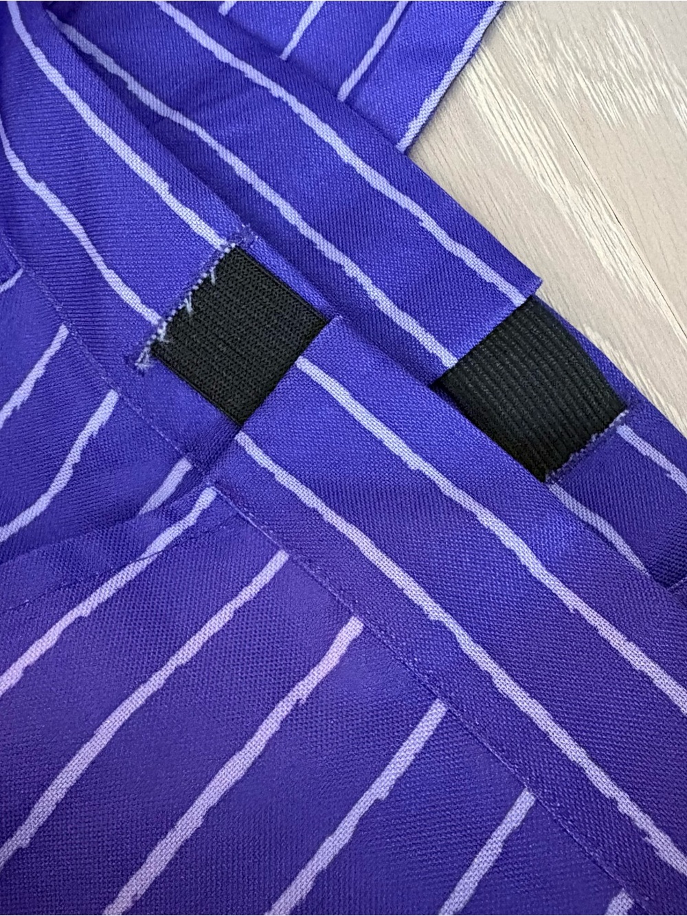 Spirit Halloween Adult Joker Suit from Batman Costume - Picture 8 of 12